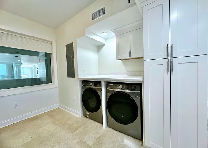 Lands End 102 Pensacola