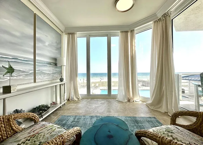 Lands End 102 Holiday home